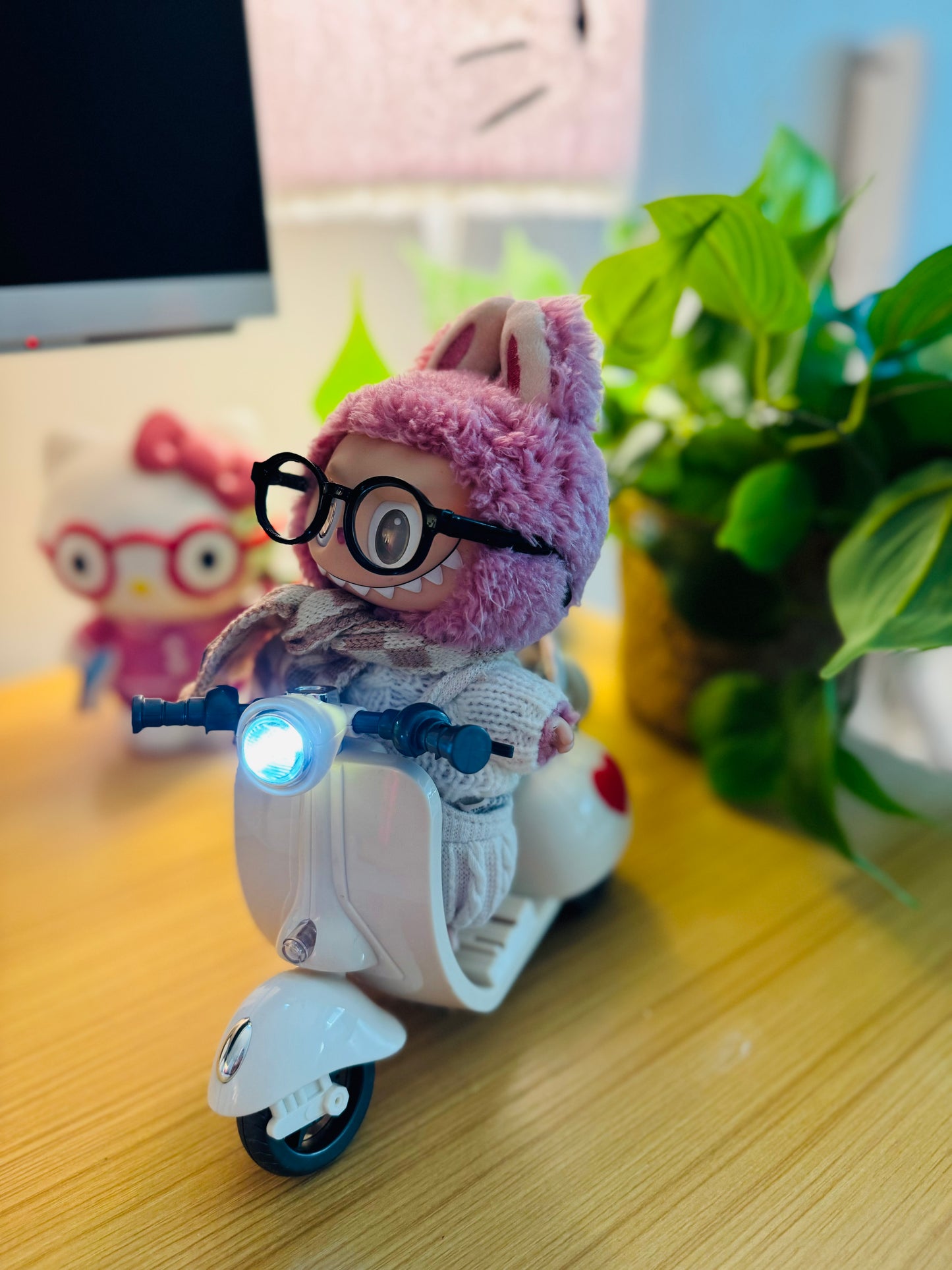 ✨ Scooter for Labubu & Cute Collectibles! ✨